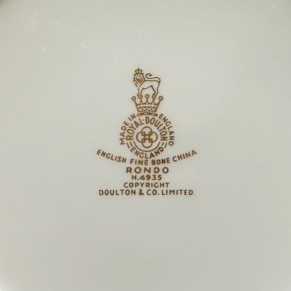 Royal Doulton Rondo 6 1/2" Bread Butter Plates(Set of 6) Bone China England - Picture 5 of 5